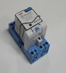 Finder Type 90.02 Socket Relay 60.12.9.012.0040 Timer Module 86.00.0.240.0000