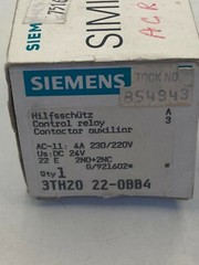 SIEMENS 3TH20 22-0BB4 CONTROL RELAY 2NO/2NC 24VDC NIB