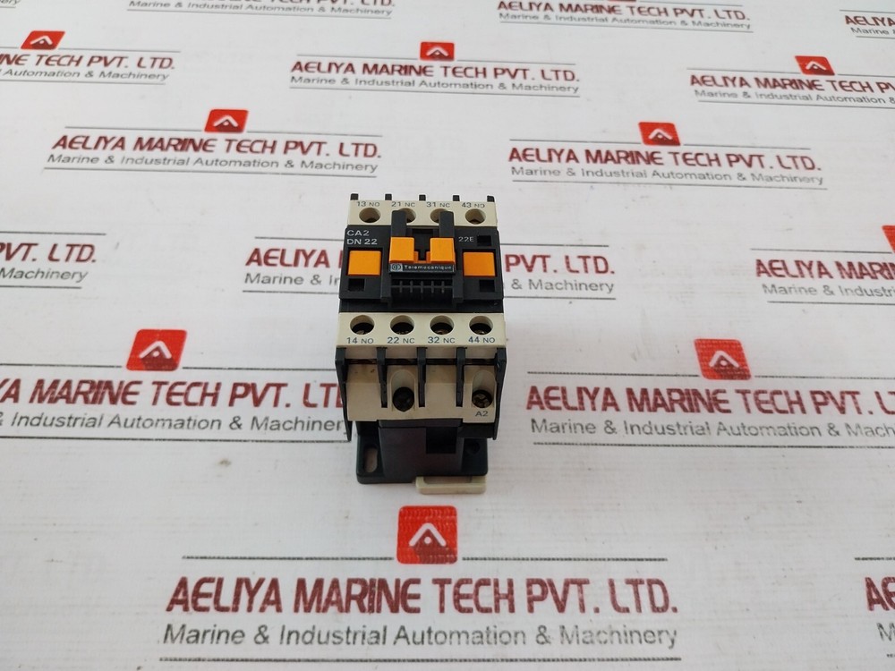Telemecanique CA2 DN 22 Control Relay 220-230V 50HZ A600 Q600