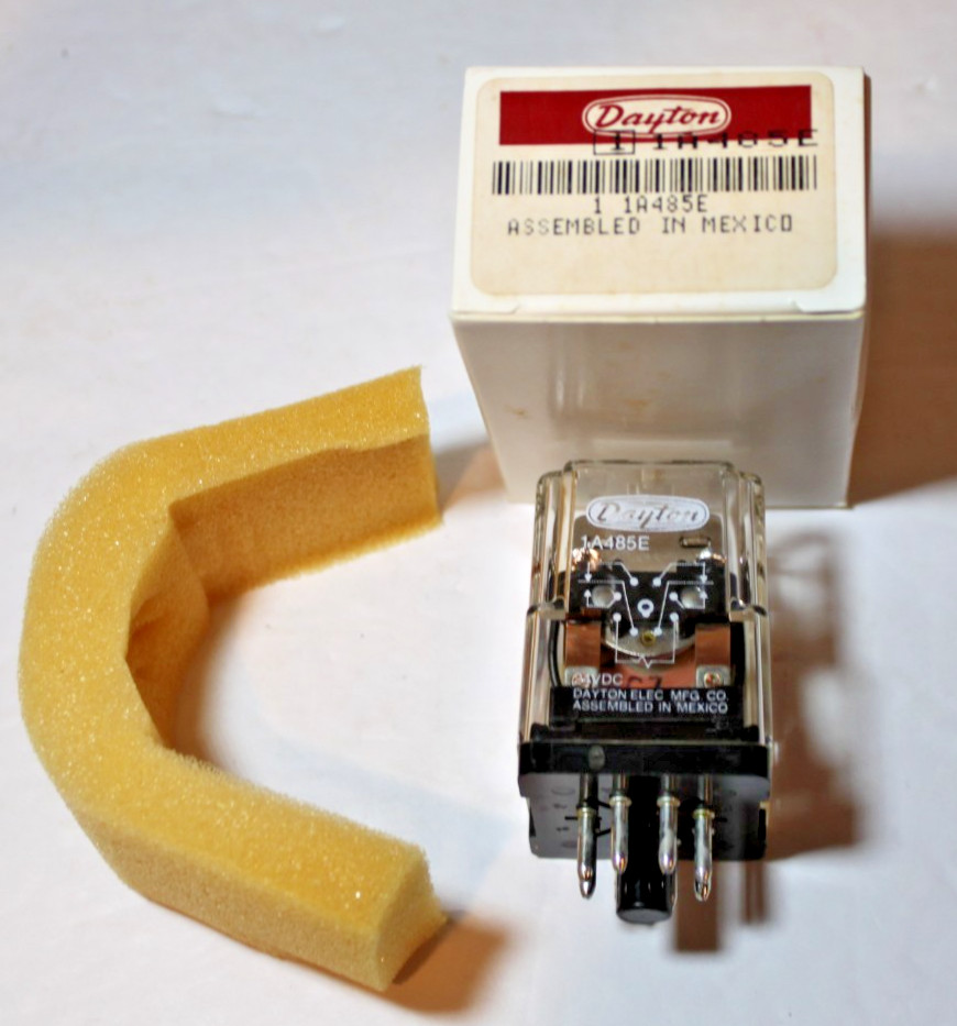 Dayton 1A485E General Purpose Relay 8-pin 24VDC 12A DPDT NOS NEW