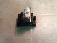 ALLEN-BRADLEY RELAY AND SOCKET CAT# 700-HF34A1 700-HN139