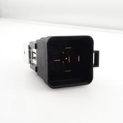 1Pce 896H-1CH-D1SW-R1 12VDC Automotive Relay 5Pins With AVK05-5P Cable