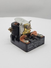 Square D 8501 CO-1 AC Control Relay 15A 115/230V 1-1 1/2 HP 120V Coil 1NO