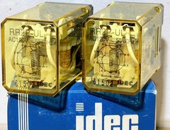 Idec RR2P-ULAC120V General Purpose Relay DPDT (2 Form C) 120VAC Coil *LOT OF 2*