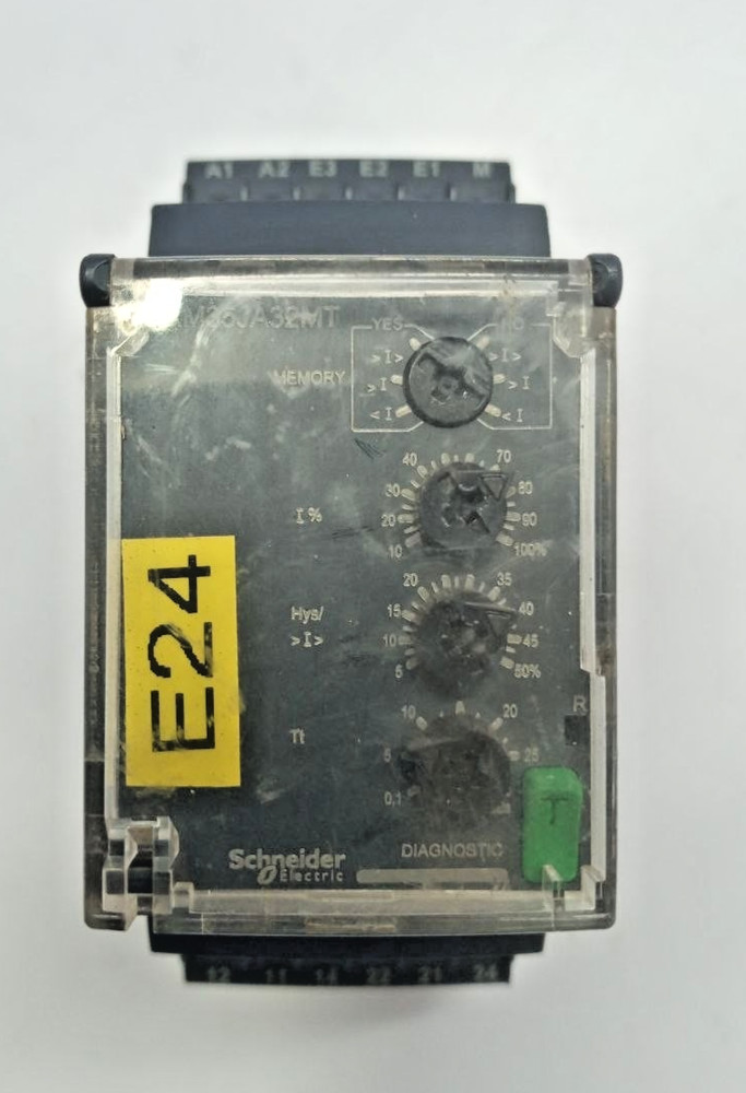 Telemecanique Schneider RM35JA32MT Current Control Relay 380-415V AC