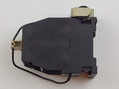 SIEMENS RELAY 3TF4022-0A 3TF4022 0A 3TF4022 0A 9A 220-240 V 50/60HZ