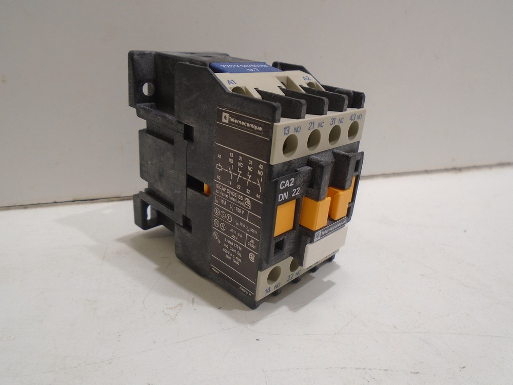 TELEMECANIQUE CA2 DN22 CONTACTOR CONTROL RELAY 10A
