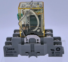 NEW IDEC SH2B-05 base with RH2B-UL AC24V Relay (MJ)