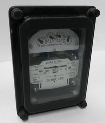 General Electric 700X63G17 Polyphase Watthour Meter 3PH DS-63 Relay GE Watt Hour