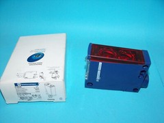 Schneider Electric Telemecanique XUX1APBNT16.PHOTO ELECTRIC SENSOR.016840.NEW