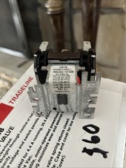 Honeywell/ TradeLine R8222 D 1014 General Purpose Relay 1/4 “ Quick Connect Term