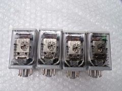 MAGNECRAFT 750XBXM4L RELAY 220/240V LOT OF 4 NSNP