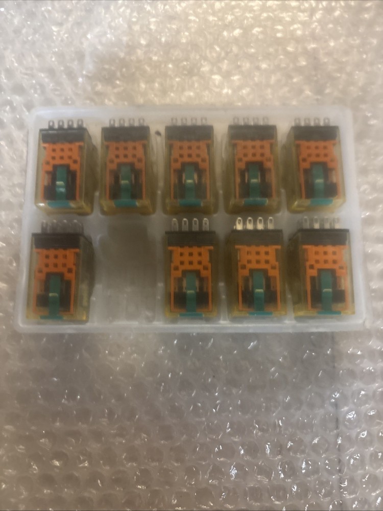 9 PCS IDEC RU4S-D110 General Purpose Relay 4PDT 4 Form C 110VDC Coil Socketable