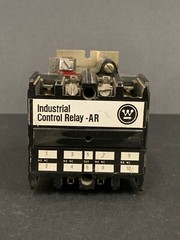Westinghouse AR4A Industrial Control Relay 766A023G01 600 VAC 10 A