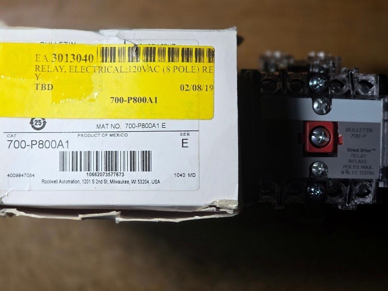 ALLEN BRADLEY 700-P800A1 RELAY 115-120 VAC (NEW IN BOX)