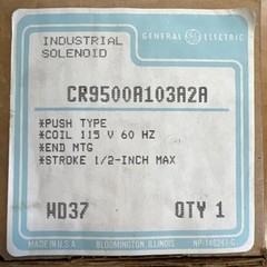 General Electric CR9500A103A2A Solenoid 115V Push Type End Mtg **NEW in BOX**
