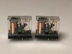 (QTY. 2) OMRON 18VDC 16A SPDT RELAY G2R-1-E DC18 (29 x 13 x 25.5 MM) PC PIN NEW