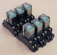FUJI ELECTRIC HH62P-FL RELAY WITH SOCKET TP68X2, LOT OF 6 | ITEM A