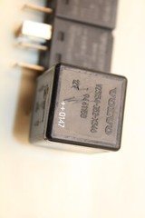 LOT of 8 Volvo Fuses – v23134-j52-x346, v23134-a52-x345, v23074-pa66-gf25