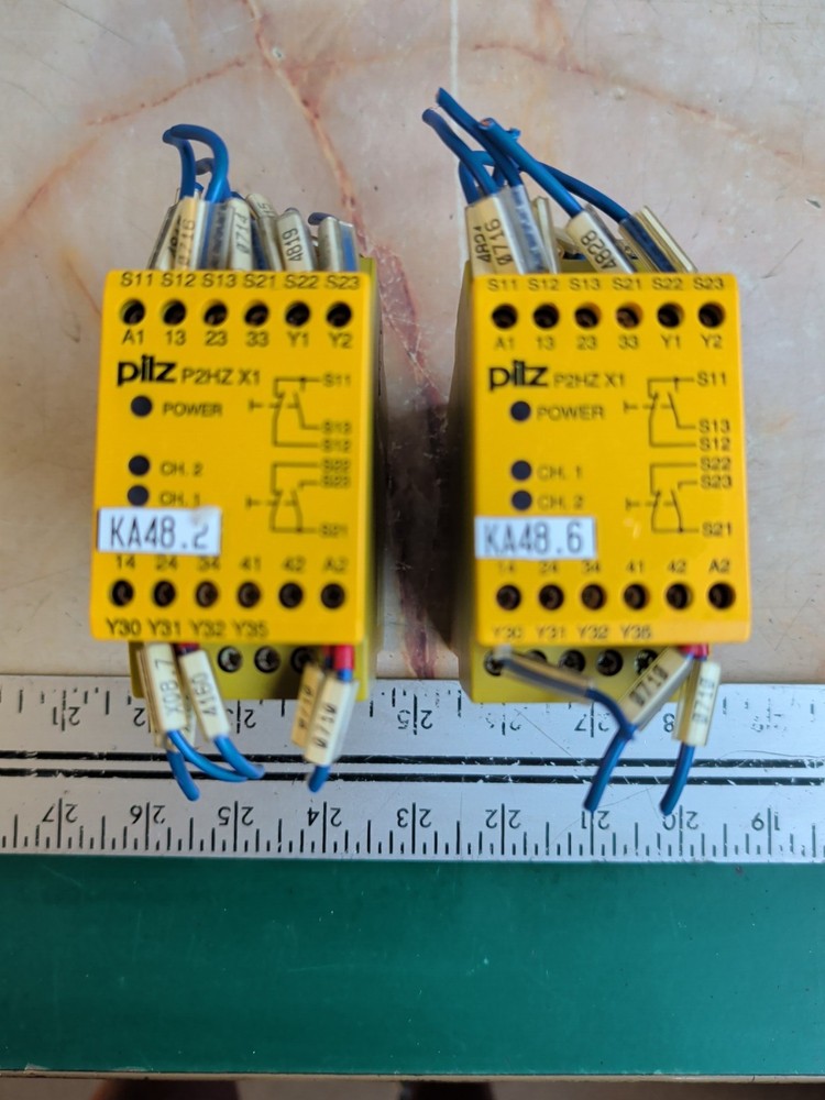 PILZ P2HZ X1 3S/10 SAFETY RELAY – LOT OF 2