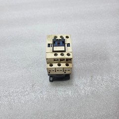 SCHNEIDER ELECTRIC CAD32 CONTROL RELAY 10A 690V 6kV 380VAC COIL PRE-OWNED