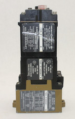 Allen-Bradley 700-PT + 700PT400A1 + 700P400A1 AC Relay with Time Delay Unit