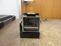 Square D Control Relay 8501X020 Ser. A 120V Coil 20A Used