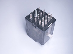 KHAU-17A12H-120 TYCO Plug-in Power Relay 120VAC 5A 4PDT 14-Pin W/ LED Indicator