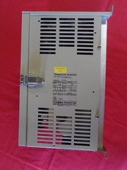 TOSVERT-130G2 TOSHIBA TRANSISTOR INVERTER VT130G2U4015 (2F1)