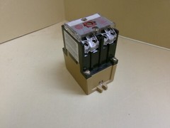 Allen Bradley 700-PK800A1 Ser D AC Relay