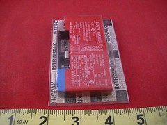 Stahl 8901/32-093/135/70 Intrinspak Safety Barrier Relay 8.2v 75 ohm Nib New