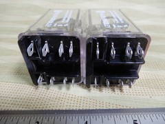 Allen-Bradley Cat 700-HJ32Z24 DPDT Magnetic Latching Relays Qty 2 24VDC Coils BX
