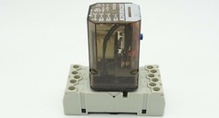 4x Socket Relay SCHRACK RN 301024 Plug-In Relay 24V DC 3W 5A 11-poo Socket Z345