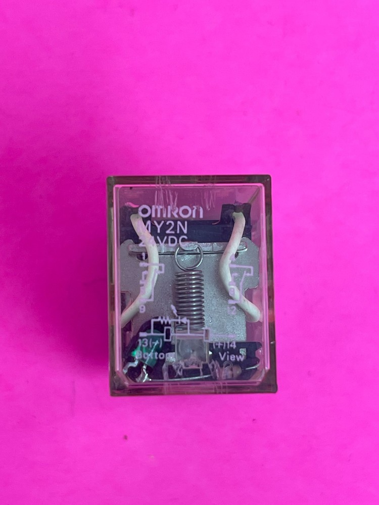 Omron MY2N 24VDC General Purpose Relay, DPDT, 24 VDC, 5A with LED Indicator