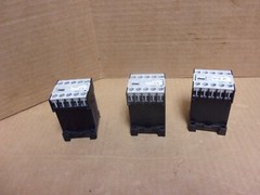 Siemens 3TH2022-0BB4 Relay , lot of 3 , used