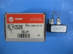 Syracuse Electronics Trane RLY0528 — X1327007410-2796-K — New