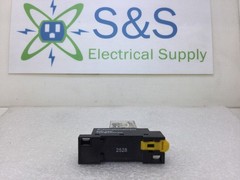 Automation Direct SQL08D Relay Socket Base 10 Amp 250 VAC with QL Series 24 VDC