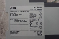 ABB CT-AHS.22S 1SVR730110R3300 Time Relay