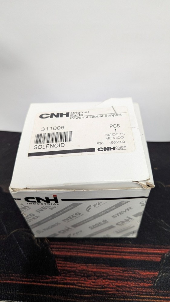 CNH SOLENOID RELAY #311006. ONE ITEM IN THE BOX. NEVER USED. NEW