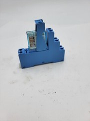 Finder 40.52 Relay Plug-In 8-Pin 8A 250V Coil 24VDC w/ 95.05 Socket Base 10 Amp