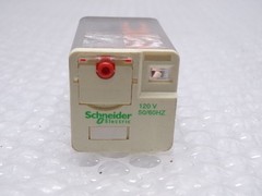 SCHNEIDER ELECTRIC RUMC2AB1F7 RELAY 120V NSNP