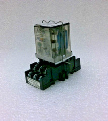 Allen Bradley 700-HB33Z24-4 Ser D with 700-HN127 Base Ser A