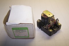 NEW GE GENERAL ELECTRIC 10 AMP 600 VAC 1/2 HP RELAY 24 VDC COIL CR120E00411