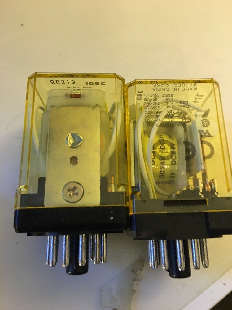 11PIN IDEC. 24V DC Relay