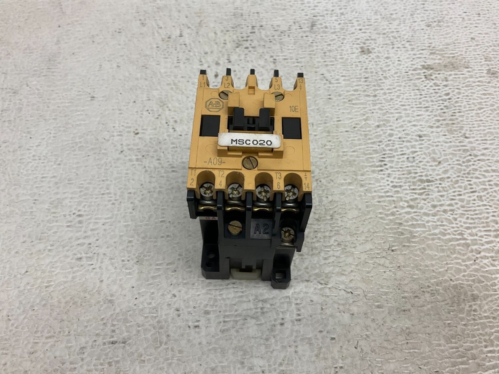 Allen Bradley 100-A09ND3 Starter 120/110 VAC Coil 100A09ND3