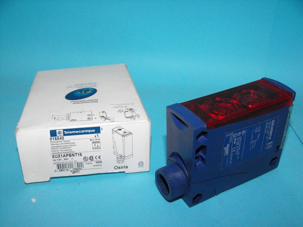 Schneider Electric Telemecanique XUX1APBNT16.PHOTO ELECTRIC SENSOR.016840.NEW