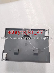 New Schneider Zelio SR2 E201BD controller, powered by 24VDC, 8W power/xjk
