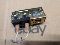 Honeywell H4600A1004 ver 1 24/120/240 Vac Wall mounted Dehumidistat