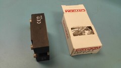 ( 1pcs ) NEW FOR CRYDOM D2425 Solid State Relay *** USA SELLER ***