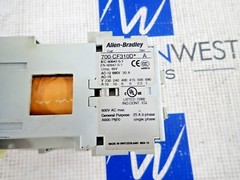 ALLEN BRADLEY 700-CF310D* SER A CONTROL RELAY 25 A 3 PHASE 24V COIL 4 POLE